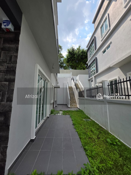 Untuk Dijual - Semi-Detached House at Taman Tun Dr. Ismail