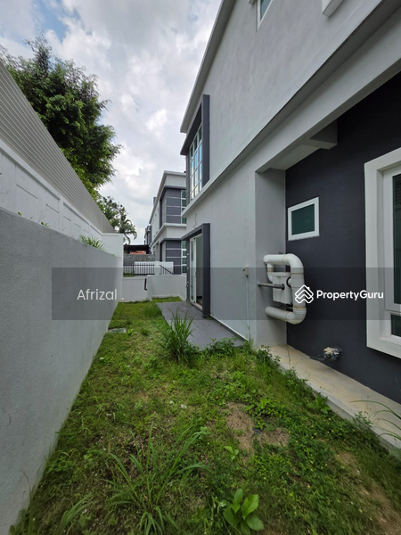 Untuk Dijual - Semi-Detached House at Taman Tun Dr. Ismail