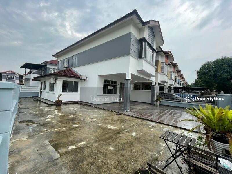 For Sale - Uda Utama Corner