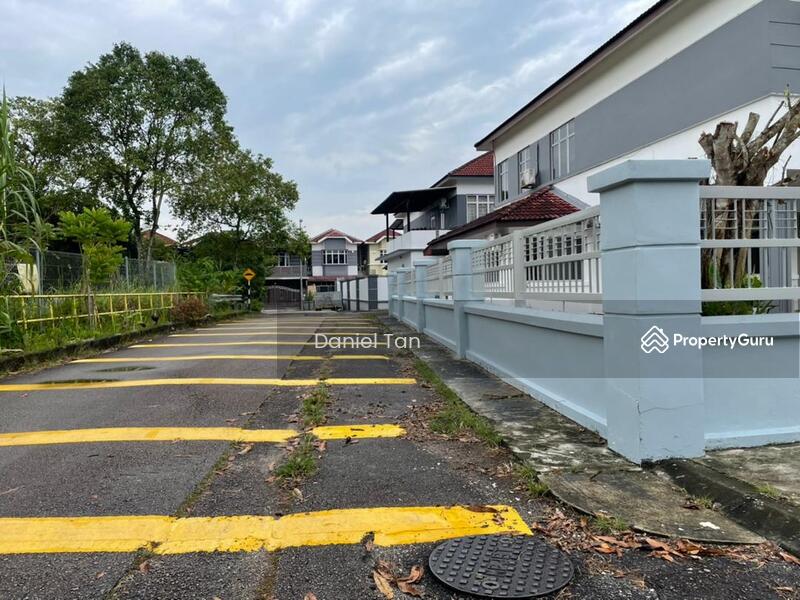 For Sale - Uda Utama Corner