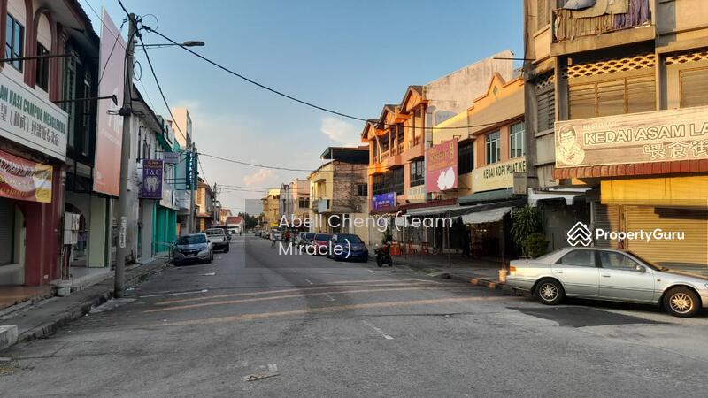 For Sale - Menglembu, 3 Storey Corner Shop
