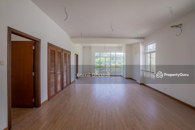 For Sale - Lake View 2.5 Storey Semi-D Desiran Bayu, Presint 16