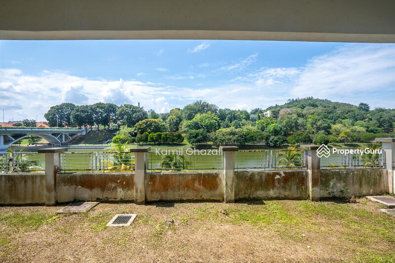 For Sale - Lake View 2.5 Storey Semi-D Desiran Bayu, Presint 16