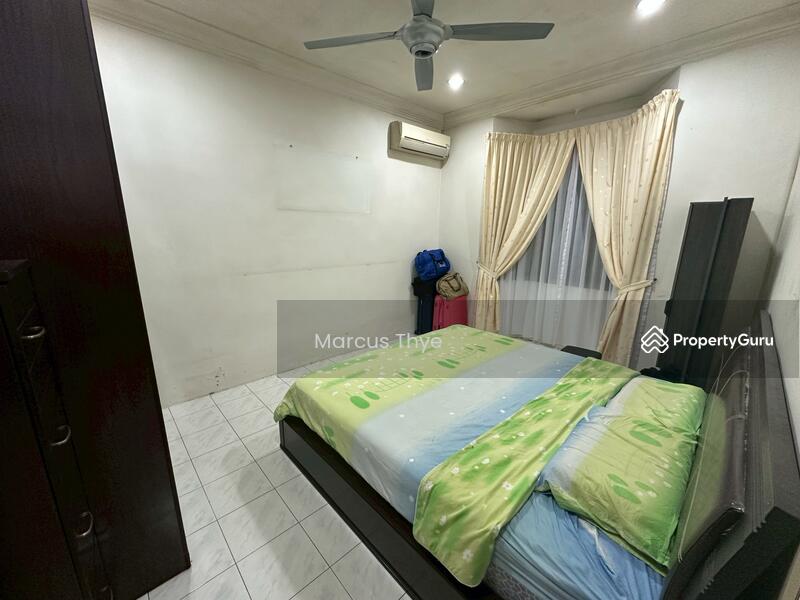 Untuk Dijual - Pekan Nenas