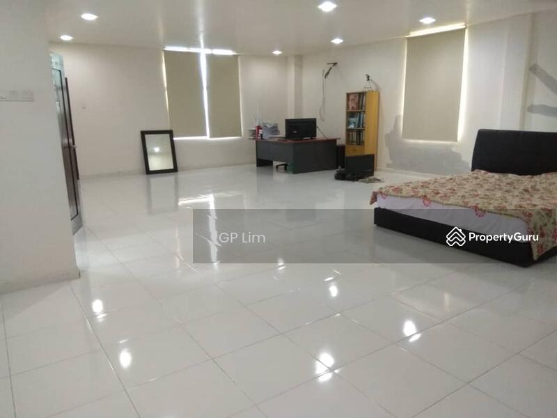 Untuk Dijual - Bayuemas