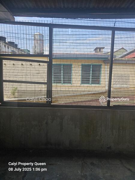 For Sale - 2 storey house in medan bendahara opposite Sun yuan Loong coffee shop for sale