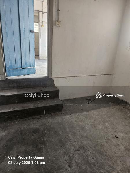 For Sale - 2 storey house in medan bendahara opposite Sun yuan Loong coffee shop for sale