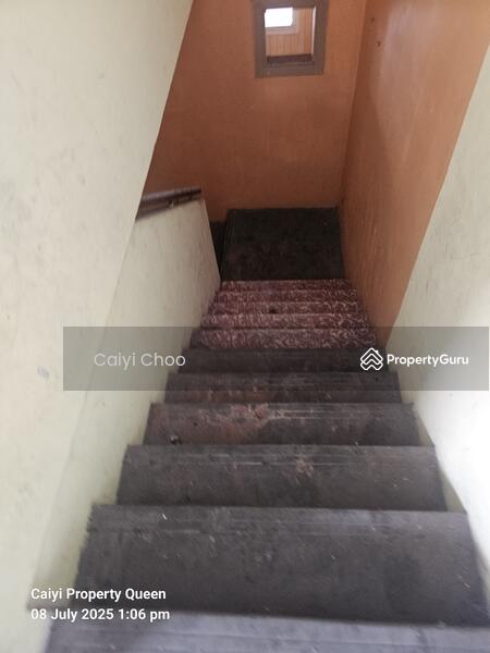 For Sale - 2 storey house in medan bendahara opposite Sun yuan Loong coffee shop for sale