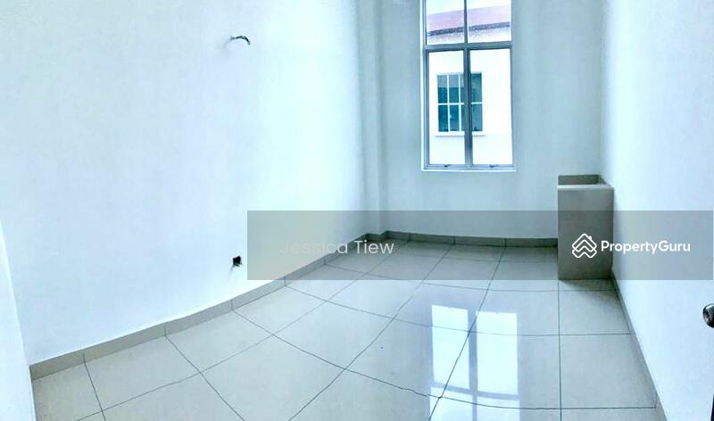 For Rent - Tiong nam industrial part kempas lama