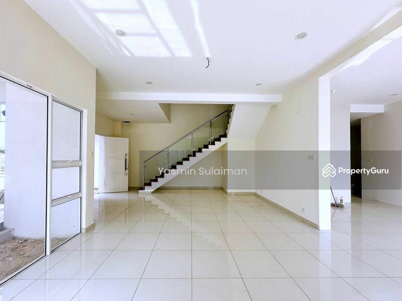 For Sale - Semi-Detached House at D'Kayangan