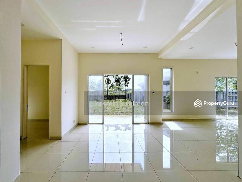 For Sale - Semi-Detached House at D'Kayangan