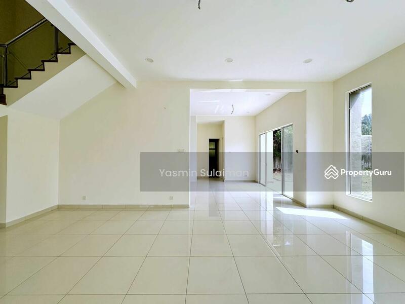 For Sale - Semi-Detached House at D'Kayangan