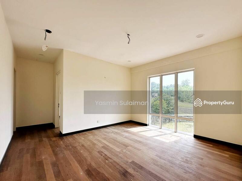 For Sale - Semi-Detached House at D'Kayangan