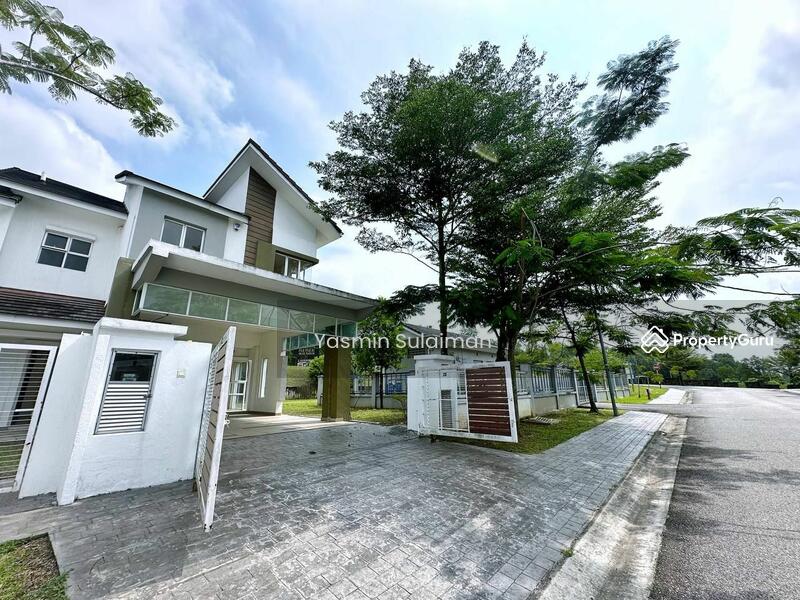 For Sale - Semi-Detached House at D'Kayangan