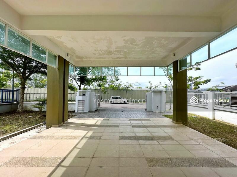 For Sale - Semi-Detached House at D'Kayangan