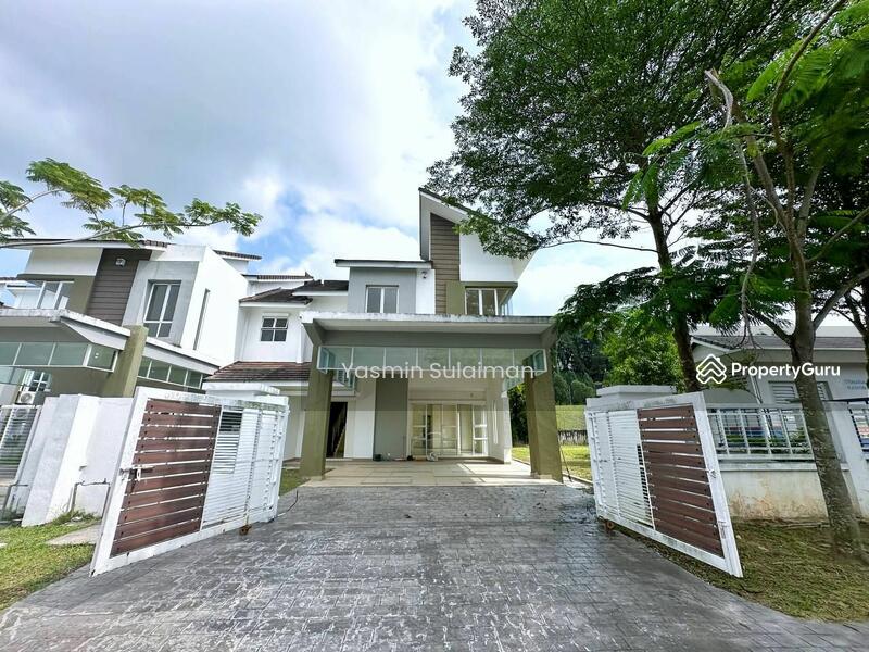 For Sale - Semi-Detached House at D'Kayangan