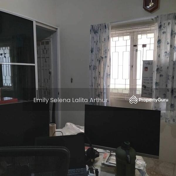 For Sale - Bungalow at SS1