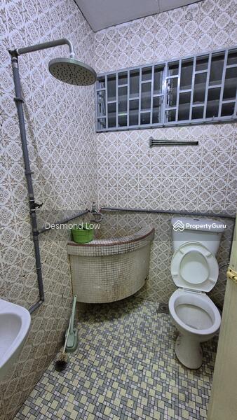 For Rent - Single Storey Terrace House, Next to Penang Chinese Girl School
