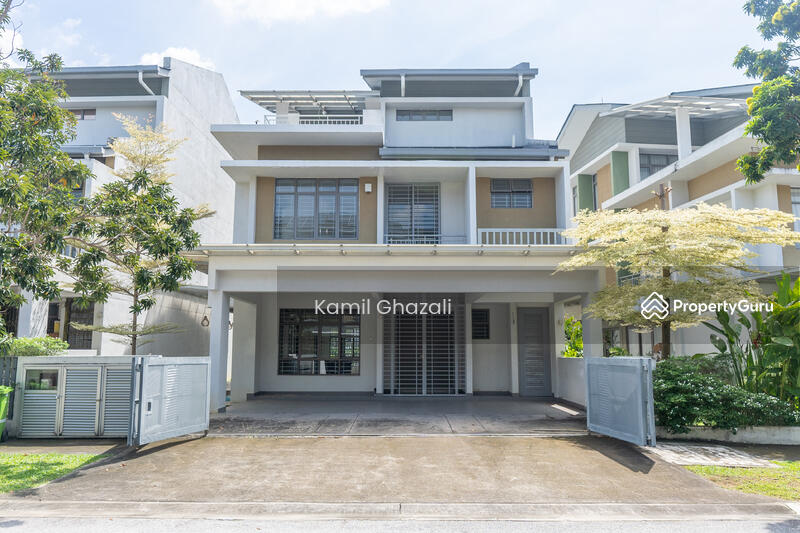 For Sale - 2.5 Storey Zero Lot Bungalow DANAU MUTIARA, Presint 16