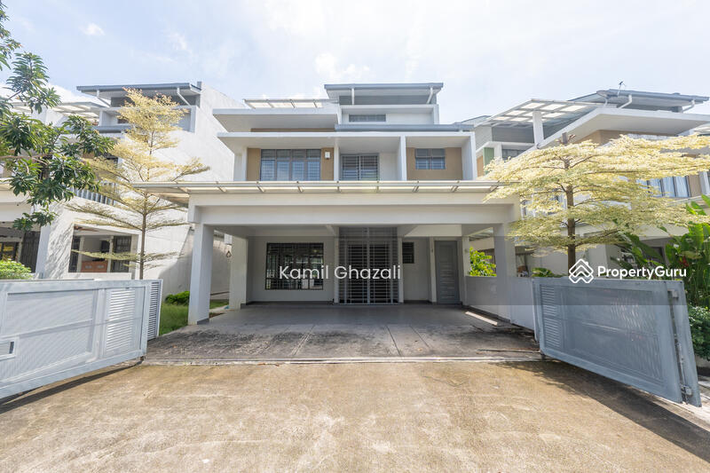 For Sale - 2.5 Storey Zero Lot Bungalow DANAU MUTIARA, Presint 16
