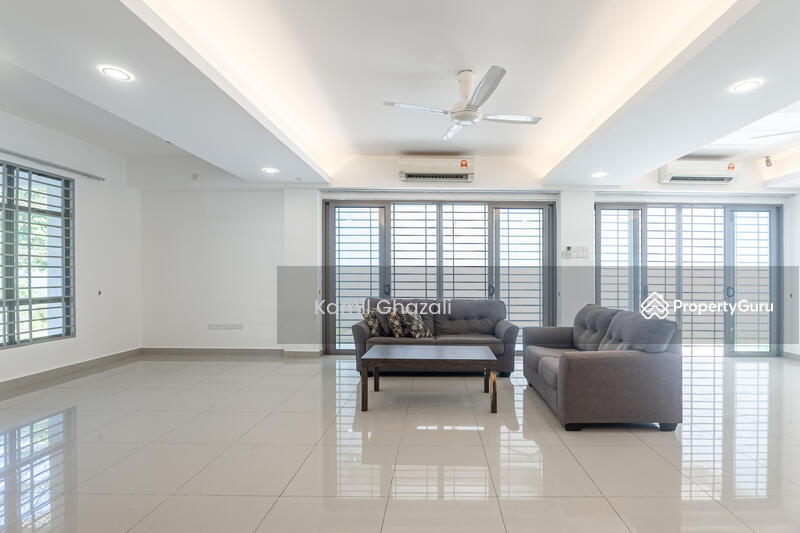 For Sale - 2.5 Storey Zero Lot Bungalow DANAU MUTIARA, Presint 16