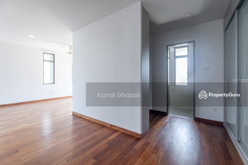 For Sale - 2.5 Storey Zero Lot Bungalow DANAU MUTIARA, Presint 16