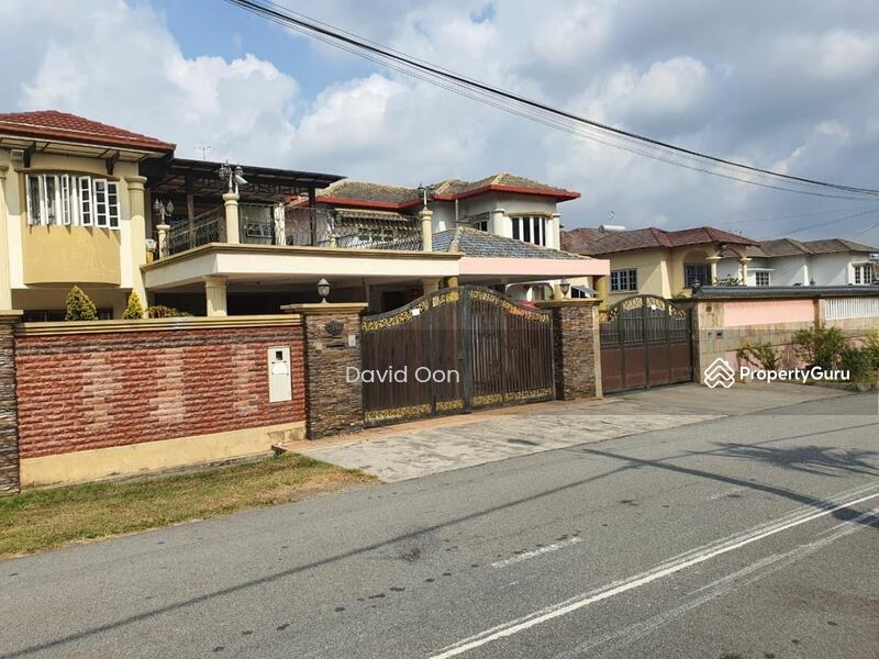 Untuk Dijual - Semi-Detached House at Taman Sungai Besi Indah