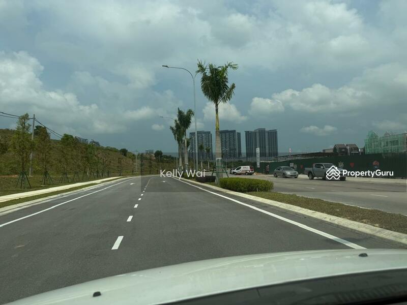For Sale - Johor @ Iskandar Puteri 3 Storey Semi-D Shoplot For Sale