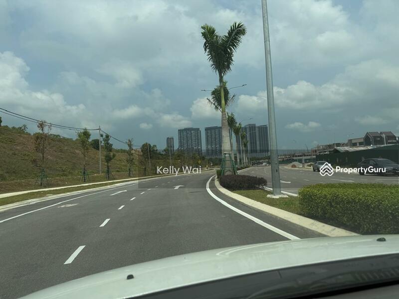 For Sale - Johor @ Iskandar Puteri 3 Storey Semi-D Shoplot For Sale