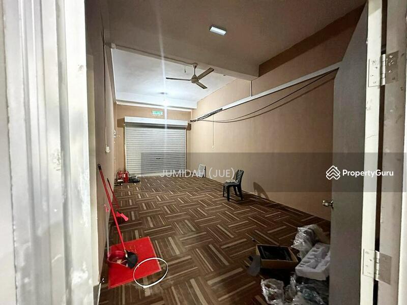 Ground Floor Shop Lot @ Bandar Puteri Bangi, Kajang