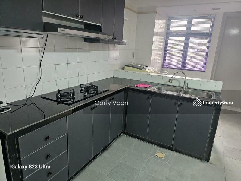 Untuk Dijual - The Straits View Condominium