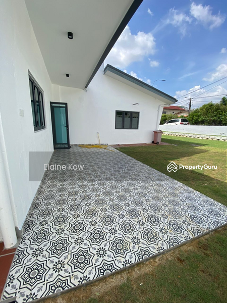 For Sale - Bungalow at SS1