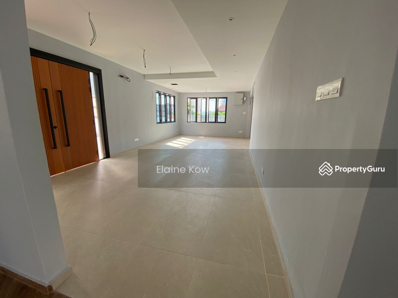 For Sale - Bungalow at SS1