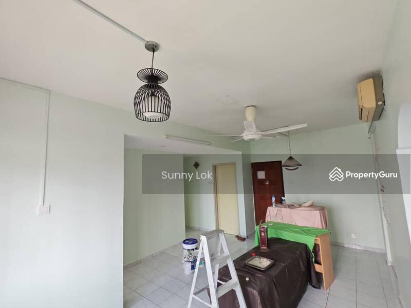 Untuk Dijual - Azuria Condominium
