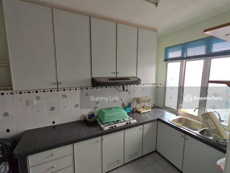 Untuk Dijual - Azuria Condominium