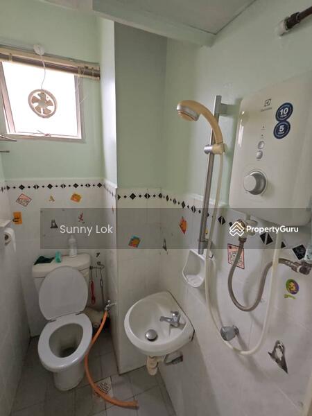Untuk Dijual - Azuria Condominium
