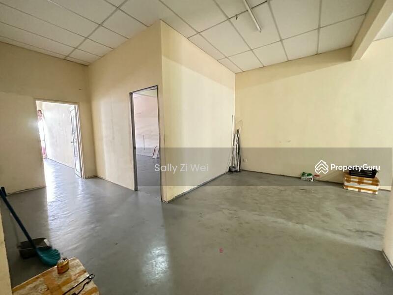 For Sale - Pekan Nenas