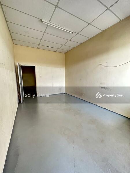 For Sale - Pekan Nenas
