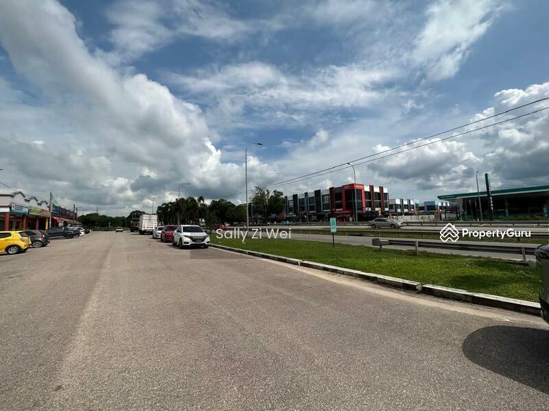 For Sale - Pekan Nenas
