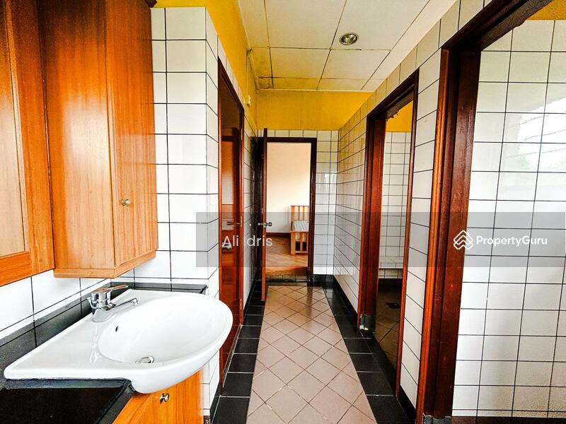 Untuk Dijual - Shah Alam, Seksyen 9