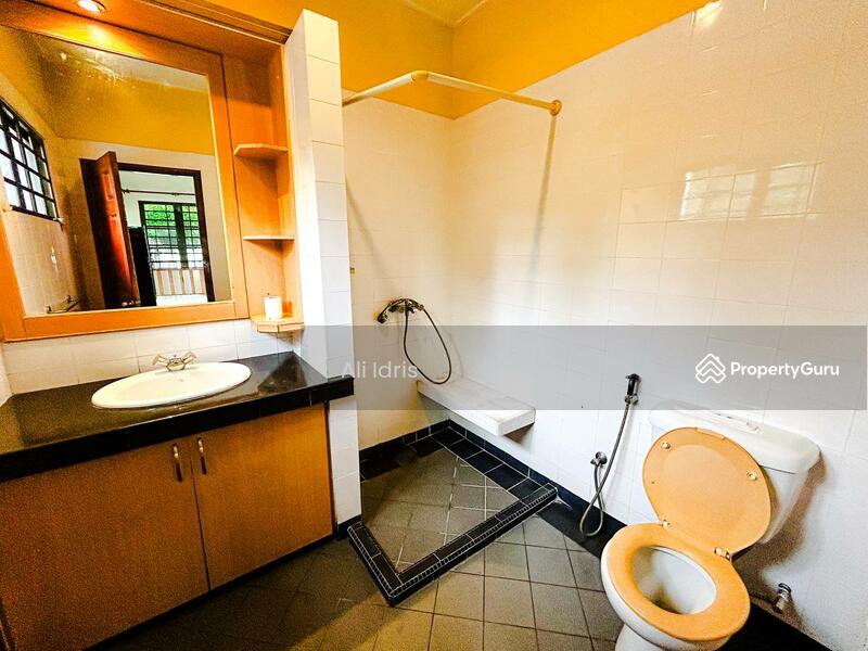 Untuk Dijual - Shah Alam, Seksyen 9