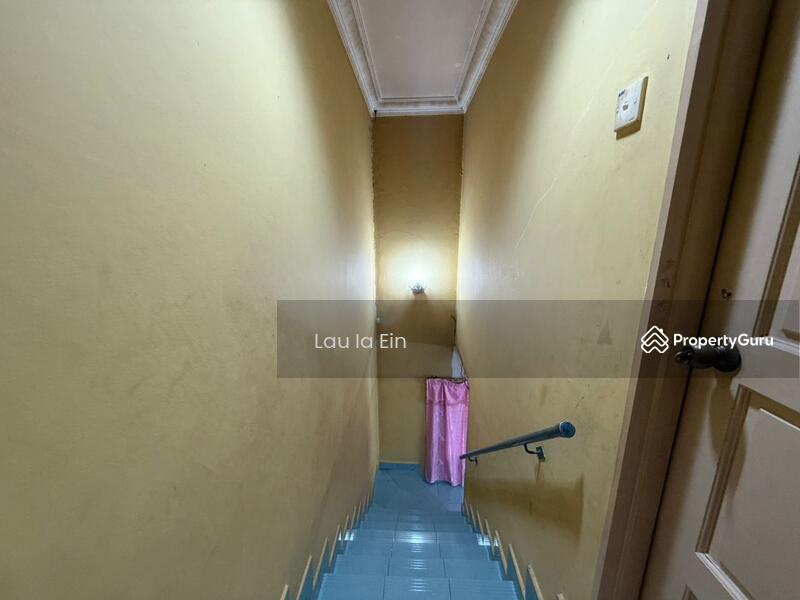 Untuk Dijual - Dahlia, bukit beruntung