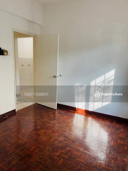 For Rent - Villa Flora