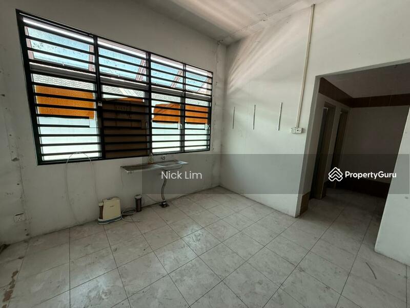 For Rent - 2 Storey Commercial Shoplot @ Taman Idaman, Simpang Ampat