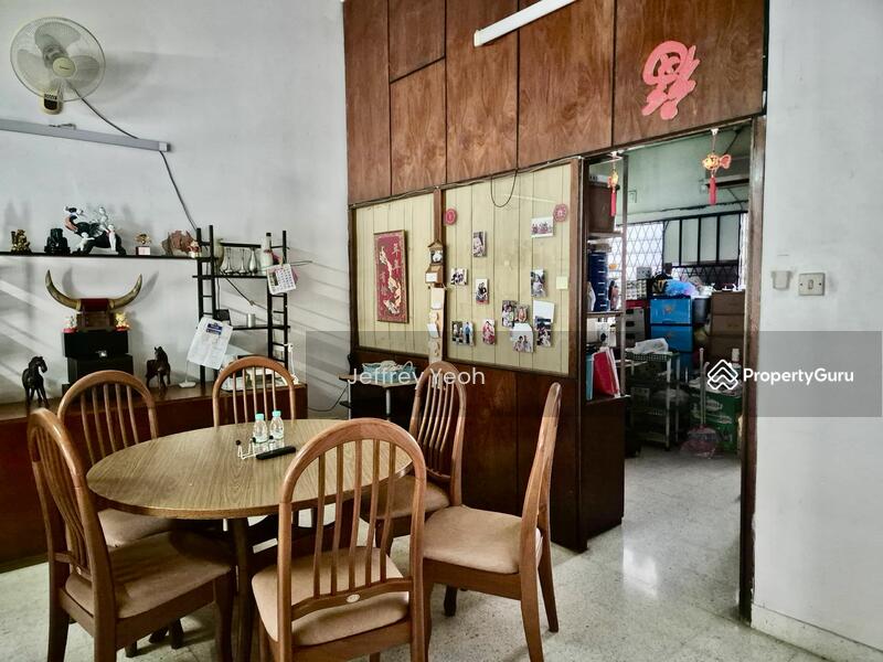 For Sale - 2/stories semi-detached @ Bukit Dumbar
