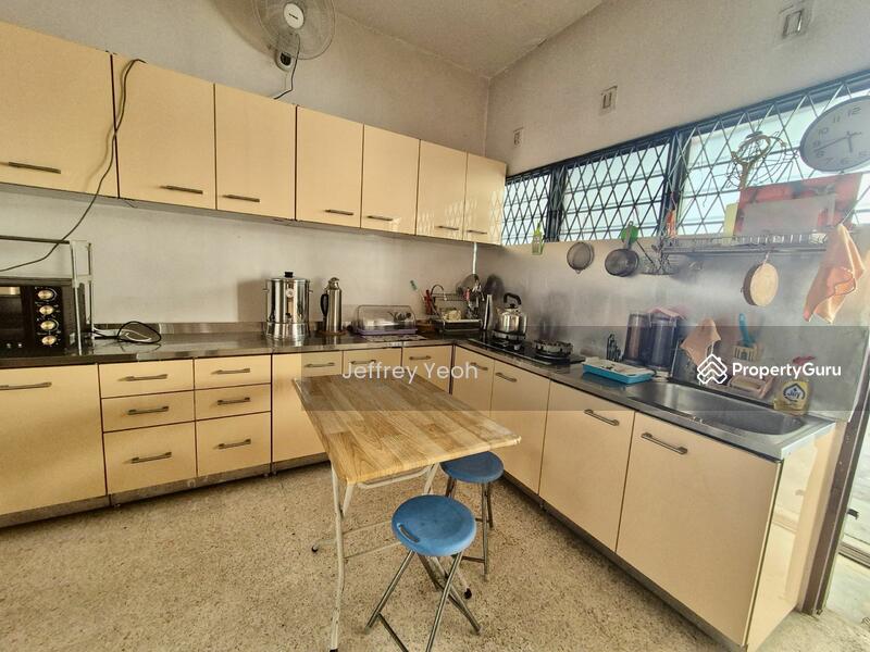 For Sale - 2/stories semi-detached @ Bukit Dumbar