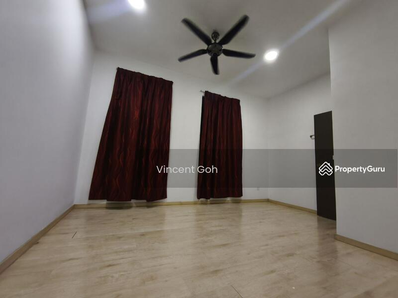 Untuk Dijual - The Henge