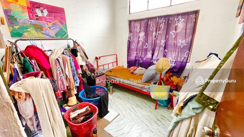 For Sale - Taman Salak Jaya