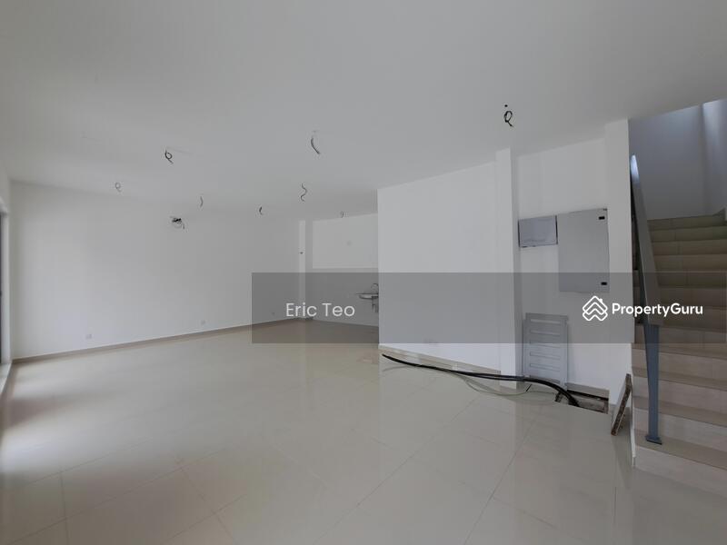 Untuk Dijual - 3-storey Terraced House at Taman Salak Selatan