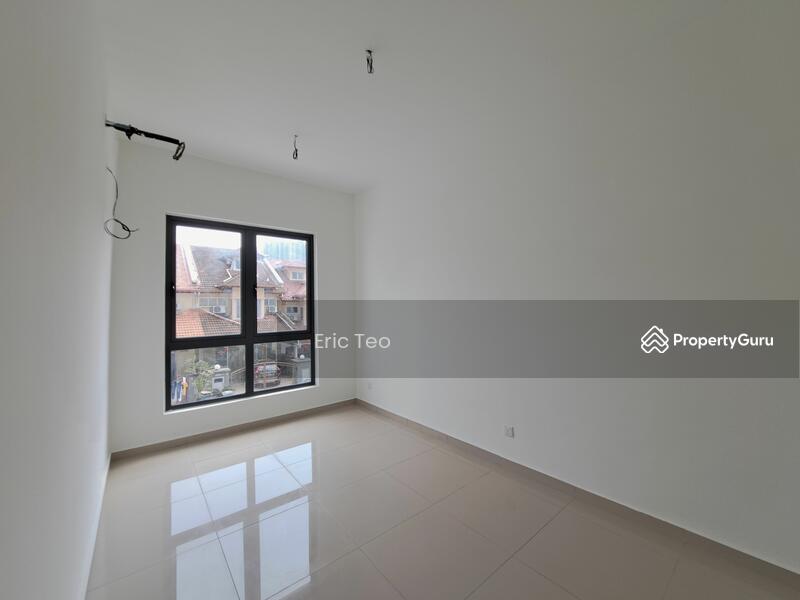 Untuk Dijual - 3-storey Terraced House at Taman Salak Selatan